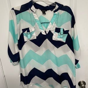 Cute chevron summer top